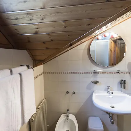Mountain Escape - Adults Only VALDIDENTRO